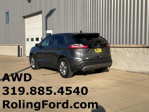2022 Ford Edge Titanium