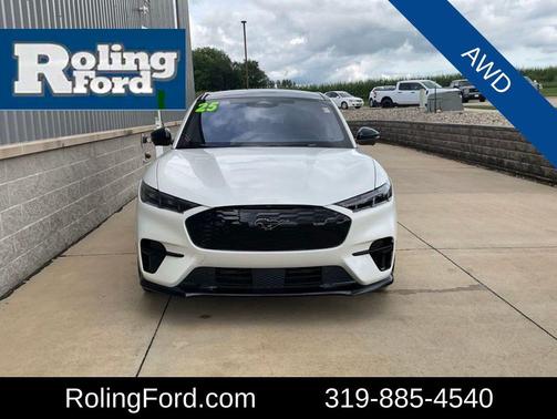 2025 Ford Mustang Mach-E GT