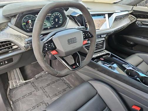 2025 Audi RS e-tron GT performance