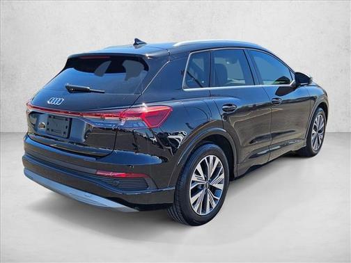 Mythos Black Metallic 2023 Audi Q4 e-tron Premium Plus 40 RWD