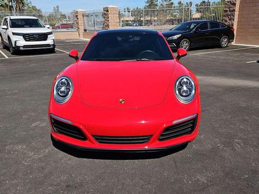 2019 Porsche 911 Carrera