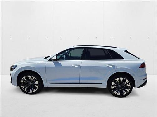 2025 Audi Q8 55 Premium Plus