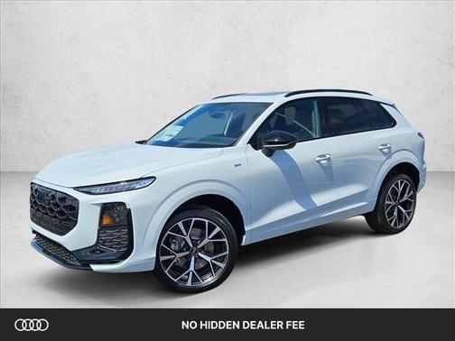 Glacier White Metallic 2026 Audi Q3 TFSI quattro S tronic