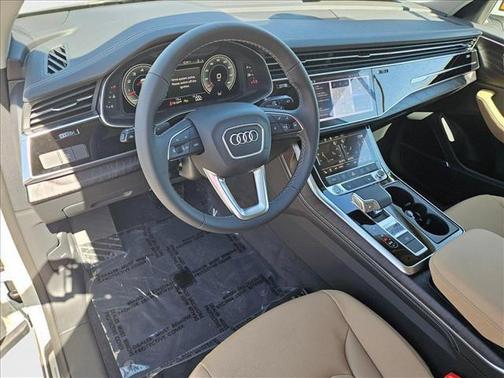 2025 Audi Q8 55 Premium Plus