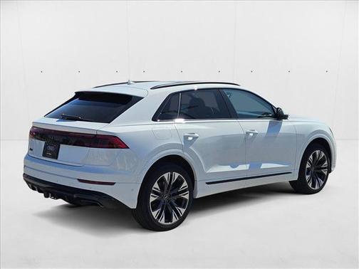 2025 Audi Q8 55 Premium Plus