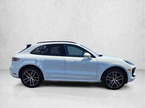 Carrara White Metallic 2024 Porsche Macan Macan