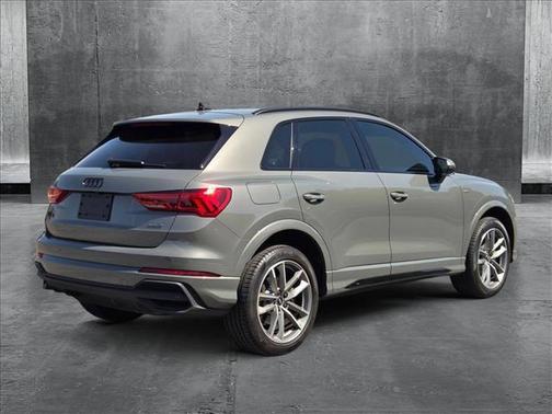 2024 Audi Q3 Premium 45 TFSI S line quattro Tiptronic