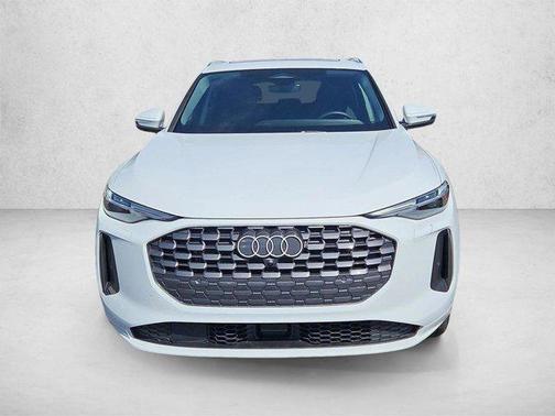 Glacier White Metallic 2025 Audi Q5 Premium Plus TFSI quattro S tronic