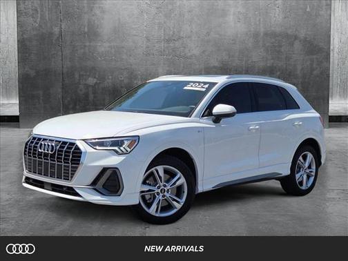 2024 Audi Q3 45 S line Premium Plus