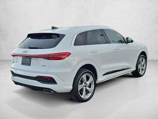 2025 Audi Q5 Premium Plus TFSI quattro S tronic