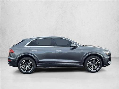 2023 Audi Q8 55 Premium Plus