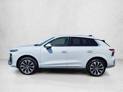 Glacier White Metallic 2026 Audi Q3 TFSI quattro S tronic