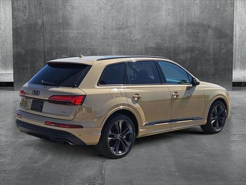 2025 Audi Q7 55 Prestige