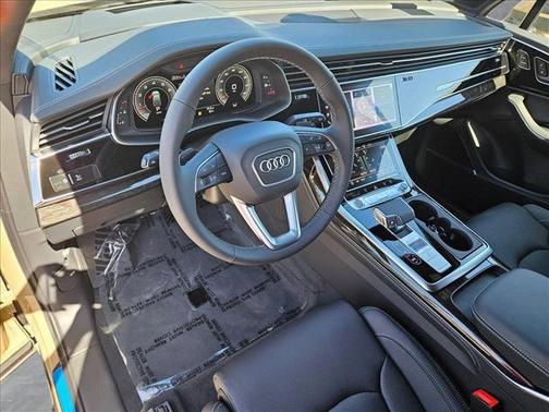 2025 Audi Q7 55 Prestige