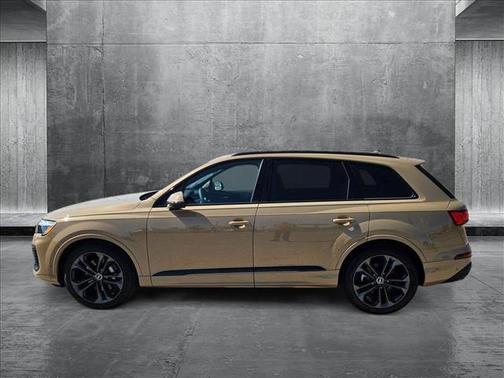 2025 Audi Q7 55 Prestige