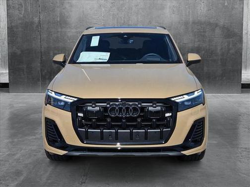 2025 Audi Q7 55 Prestige