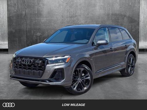2025 Audi Q7 55 Premium Plus