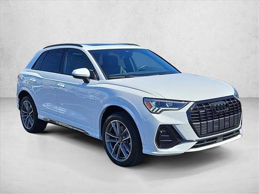2025 Audi Q3 Premium 45 TFSI S line quattro Tiptronic