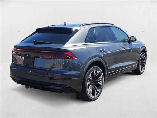 2025 Audi Q8 55 Premium Plus