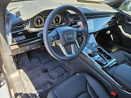 2025 Audi Q8 55 Premium Plus
