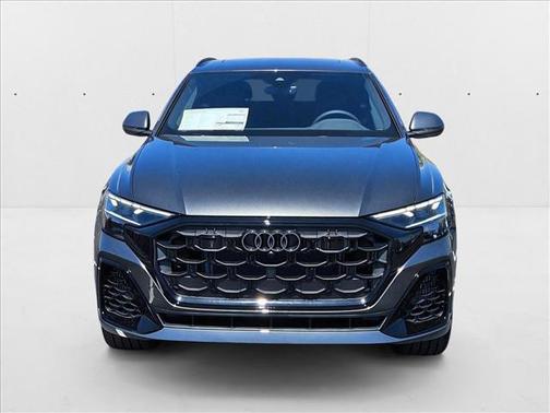 2025 Audi Q8 55 Premium Plus