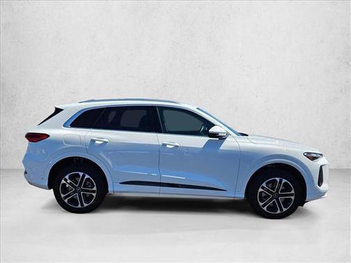 White 2025 Audi Q5 Premium TFSI quattro S tronic