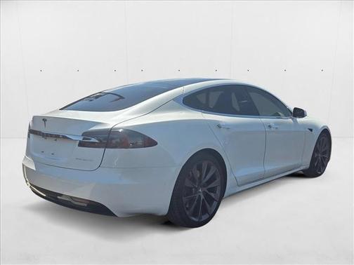 2020 Tesla Model S Long Range Plus