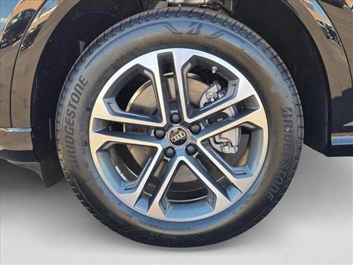 2025 Audi Q5 Premium