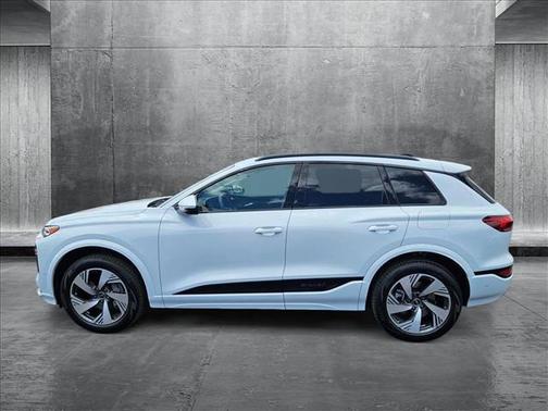 2025 Audi Q6 e-tron Premium quattro
