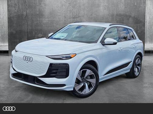 2025 Audi Q6 e-tron Premium quattro