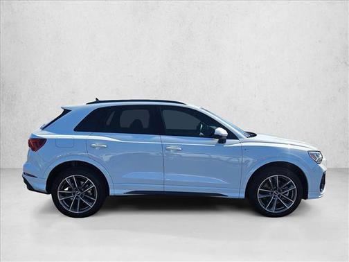 Glacier White Metallic 2025 Audi Q3 Premium 45 TFSI S line quattro Tiptronic