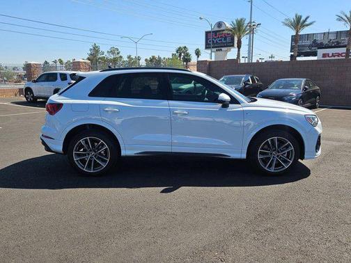 Glacier White Metallic 2025 Audi Q3 Premium 45 TFSI S line quattro Tiptronic
