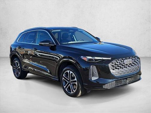 2025 Audi Q5 Premium TFSI quattro S tronic