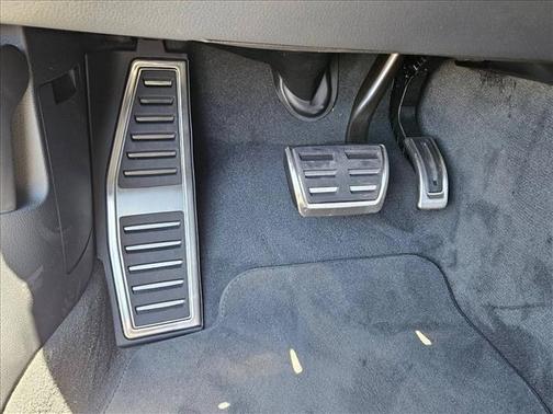 Daytona Gray Pearl Effect 2026 Audi S8 TFSI quattro tiptronic