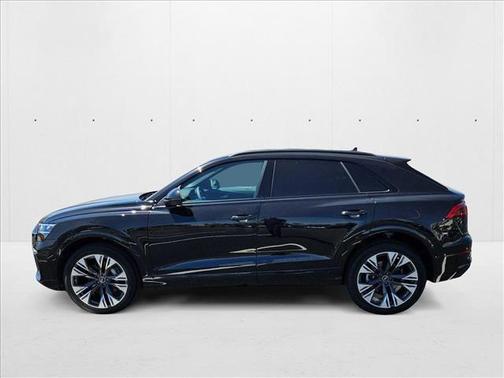 2025 Audi Q8 55 Premium Plus