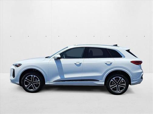 2025 Audi Q5 Premium