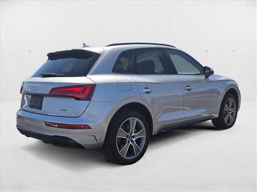 2025 Audi Q5 45 S line Premium