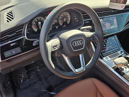 2025 Audi Q8 55 Premium Plus