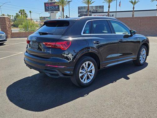 Mythos Black Metallic 2025 Audi Q3 Premium 45 TFSI S line quattro Tiptronic