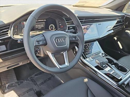 2025 Audi Q8 55 Premium Plus