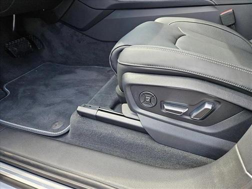 2025 Audi Q7 55 Prestige