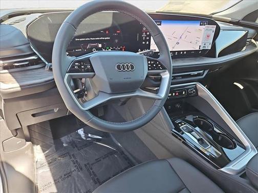2025 Audi Q5 Premium