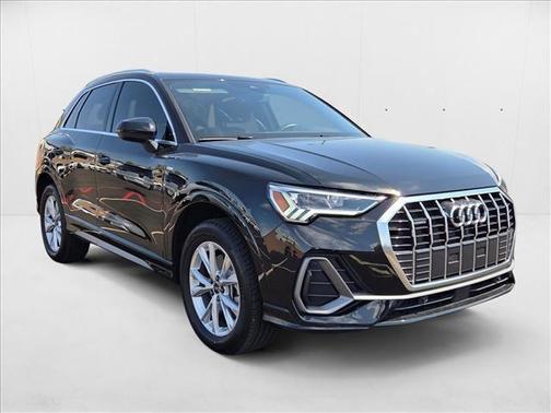 2024 Audi Q3 Premium 45 TFSI S line quattro Tiptronic