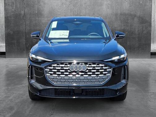2025 Audi Q5 Premium