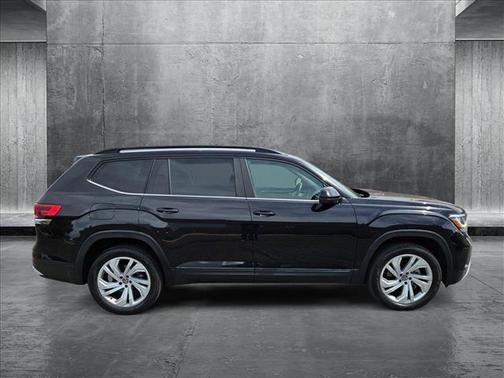 2022 Volkswagen Atlas 3.6L SE w/Technology