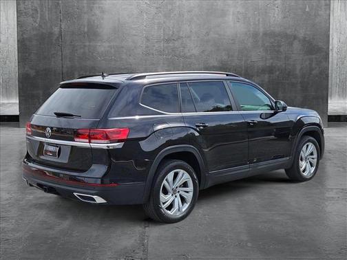2022 Volkswagen Atlas 3.6L SE w/Technology