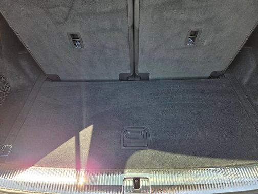 2025 Audi Q7 45 Premium Plus