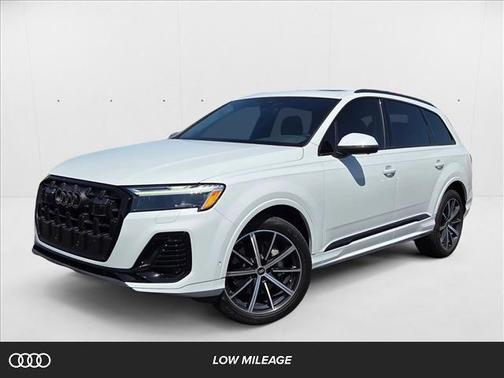 2025 Audi Q7 45 Premium Plus
