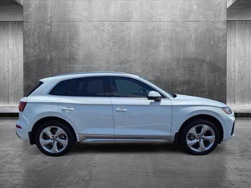 2021 Audi Q5 45 Premium Plus