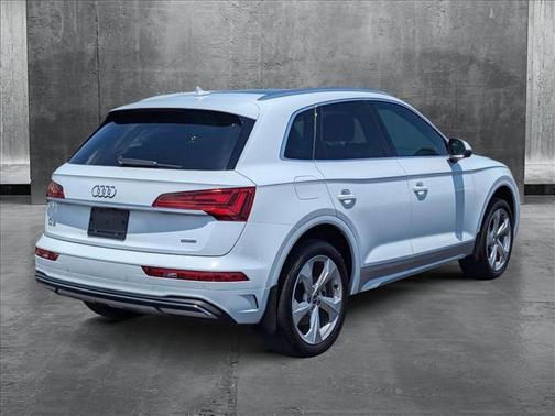 2021 Audi Q5 45 Premium Plus